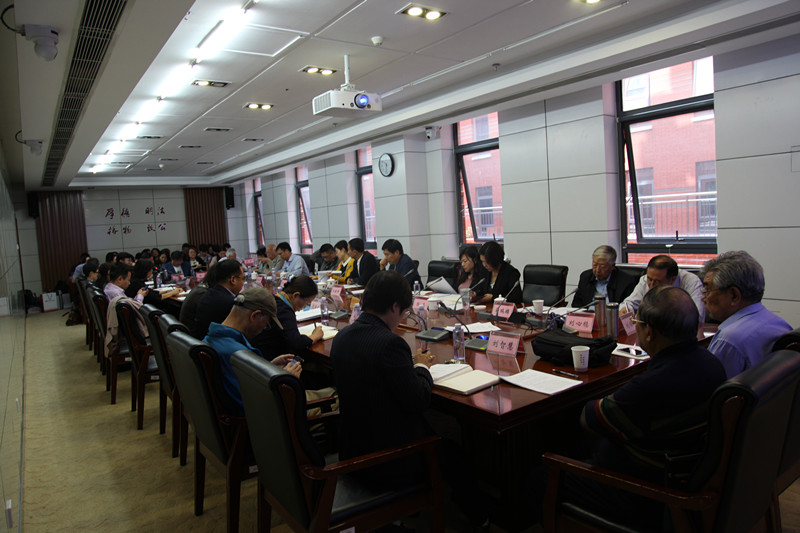 我校召开研究生教育教学工作会议.jpg